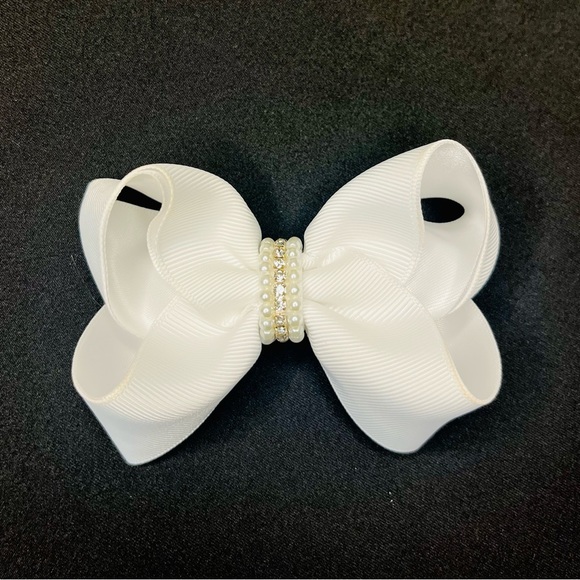 Girls off white hair bow - Picture 2 of 4